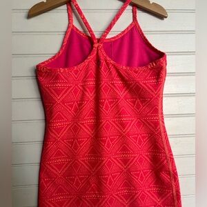 IVIVVA girls size 10 Power Y racer back tank top